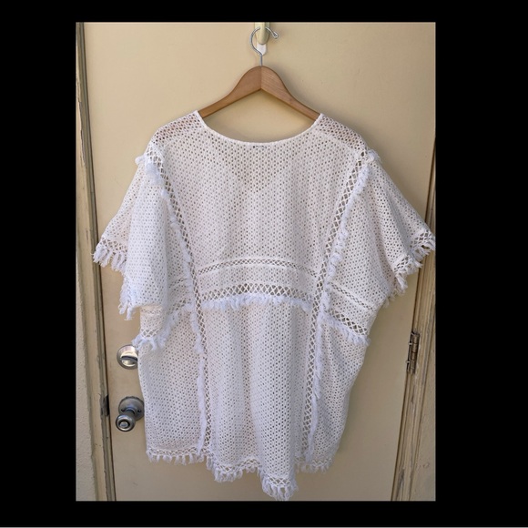 White Crochet w/ Fringe Poncho Style Swim Cover Up Sz L - Picture 3 of 7